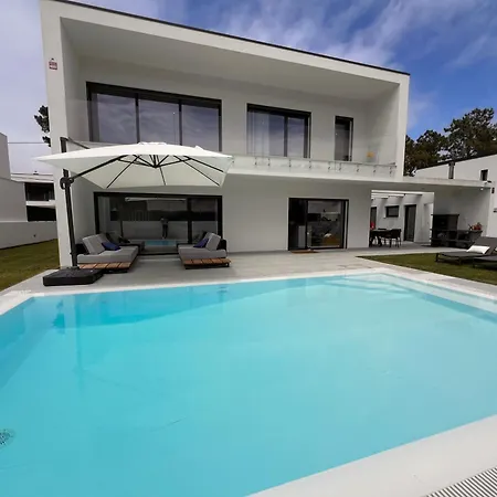 A Casa Da Aroeira *